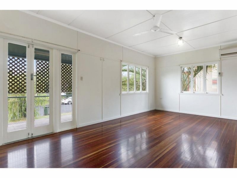 202 High Street, Berserker QLD 4701